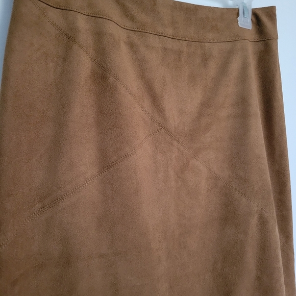 NWT Chicos Womens Midi Skirt Suede Size 0.5 (6) Gingersnap - Picture 4 of 6